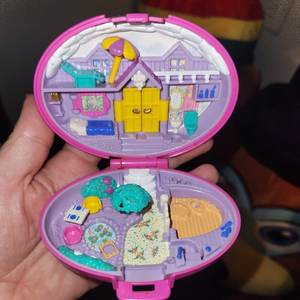 Polly pocket houses